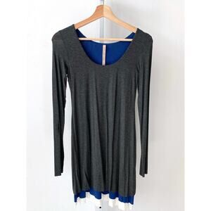 BAILEY 44 XS Long Sleeve Knit Dress Short Layered Hem Scoop Neck Gray Blue White